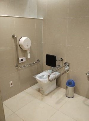 2樓無障礙廁所-4(施工完)